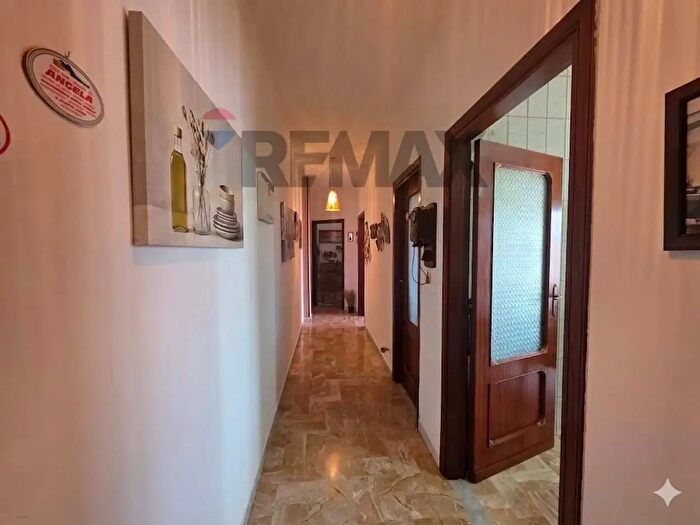 Appartamento trilocale in vendita in Via Caserta, Casoria
