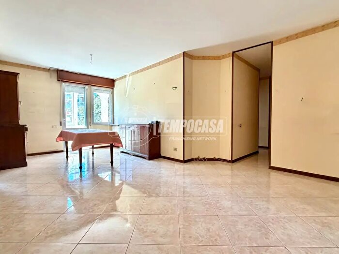 Appartamento trilocale in vendita in Pavullo Nel Frignano