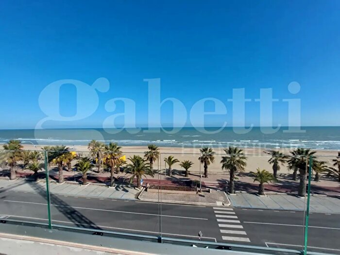 Appartamento trilocale in vendita in Lungomare Sirena, Tortoreto