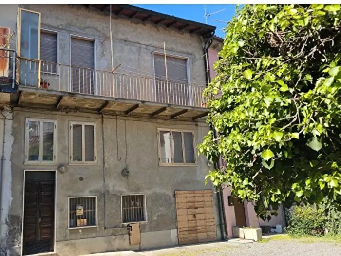 Casa trilocale in vendita in Broni