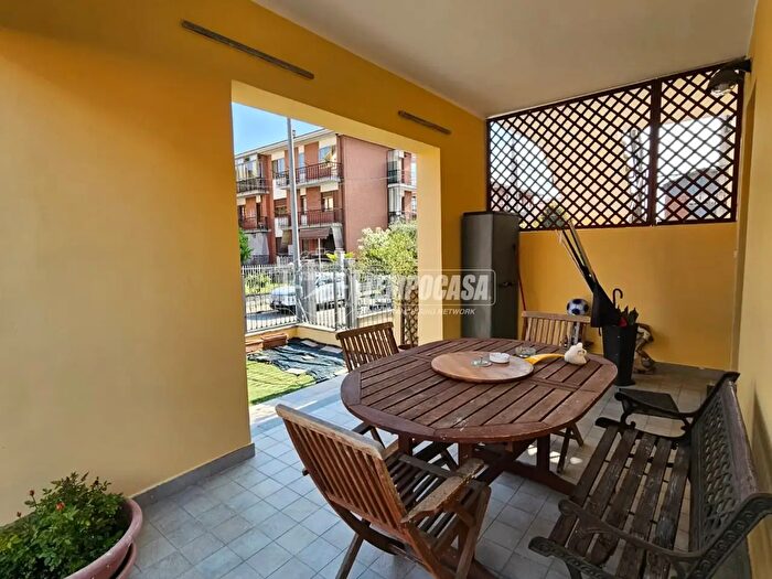 Appartamento con 5 locali in vendita in Via Borgone, Collegno