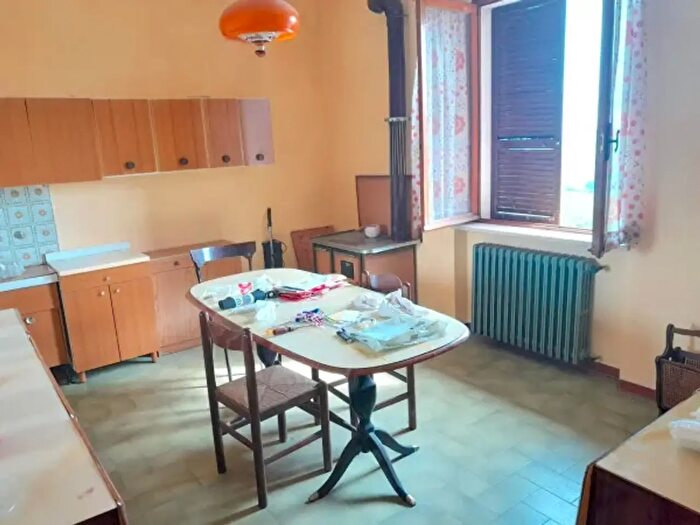 Casa quadrilocale in vendita in Località Vicomarino, Ziano Piacentino