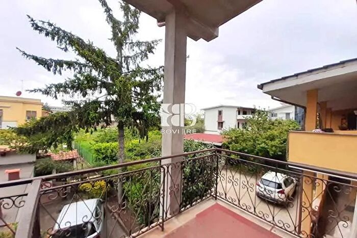 Appartamento trilocale in vendita in RomaMorena, Roma