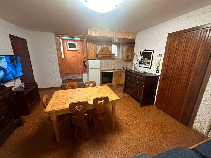 Appartamento quadrilocale in vendita in Via Villaggio Alpino Sauze dOulx, Sauze DOulx