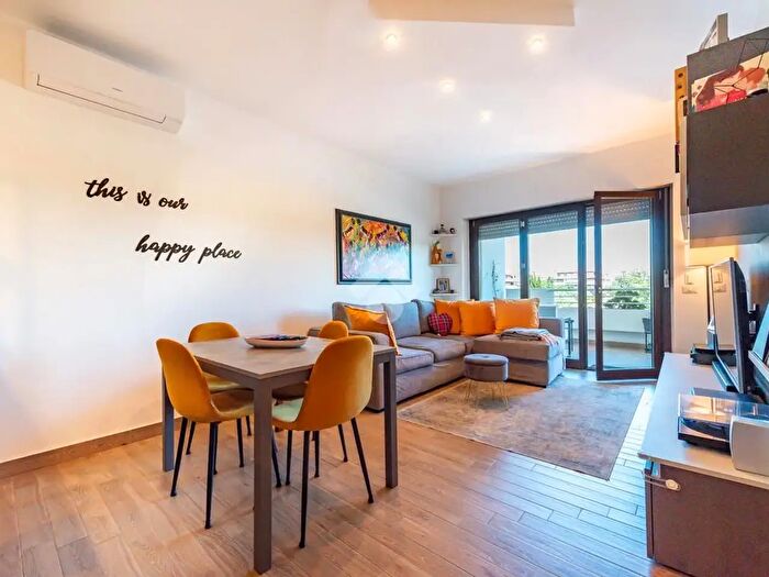 Appartamento trilocale in vendita in Viale Carmelo Bene, Roma