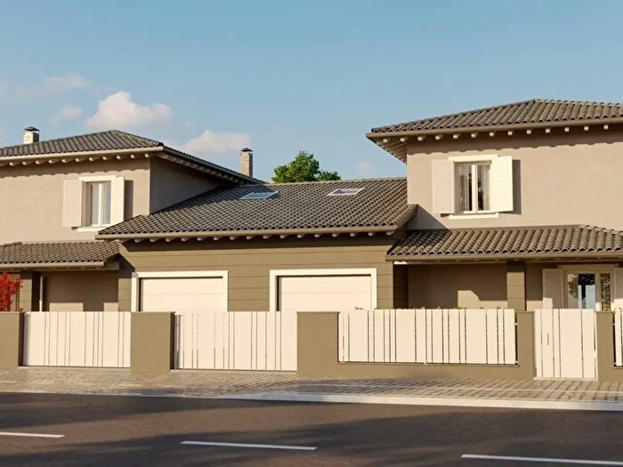 Casa con 5 locali in vendita in Viale Italia, Gossolengo
