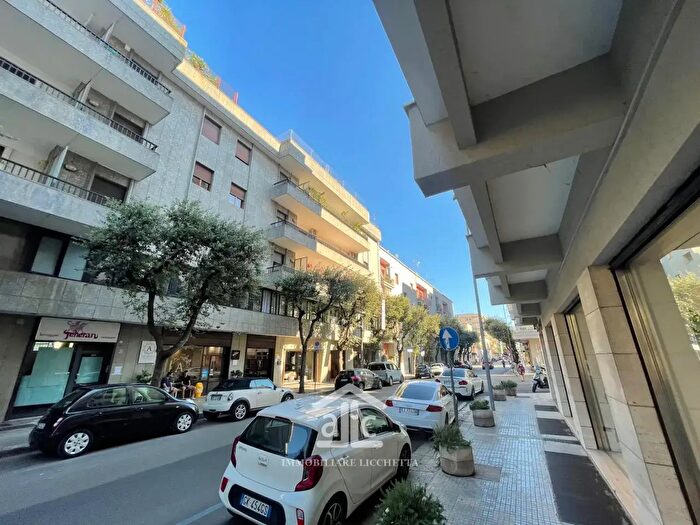 Appartamento quadrilocale in vendita in Via Giacomo Arditi, Lecce