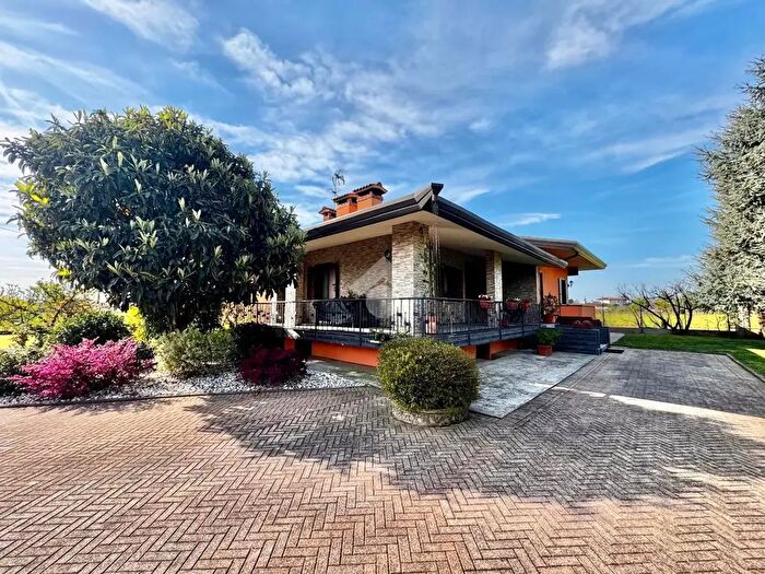 Casa con 5 locali in vendita in Via Palladio, Trevignano