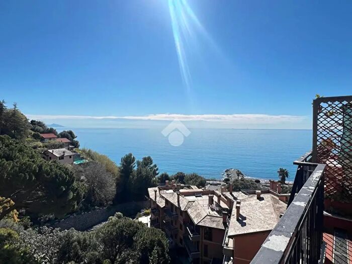 Appartamento con 5 locali in vendita in Via Unità dItalia, Arenzano