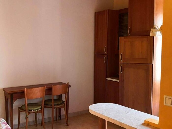 Casa bilocale in affitto in Piazza Santi Pietro e Paolo, Cavour San Carlo, Livorno