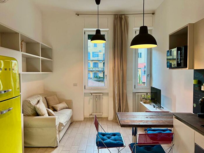 Appartamento bilocale in affitto in Viale Regina Giovanna, Porta Venezia, Milano