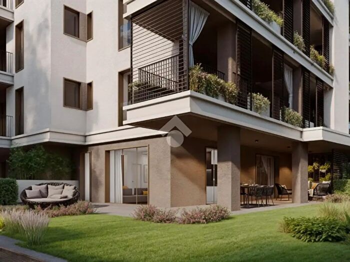 Appartamento trilocale in vendita in Via Monte Grappa, Rovereto