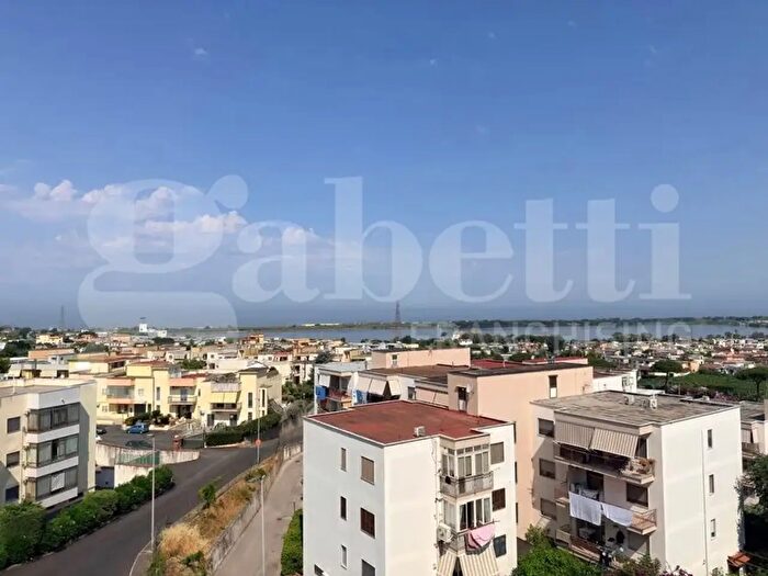 Appartamento quadrilocale in affitto in Via Marziale, Bacoli