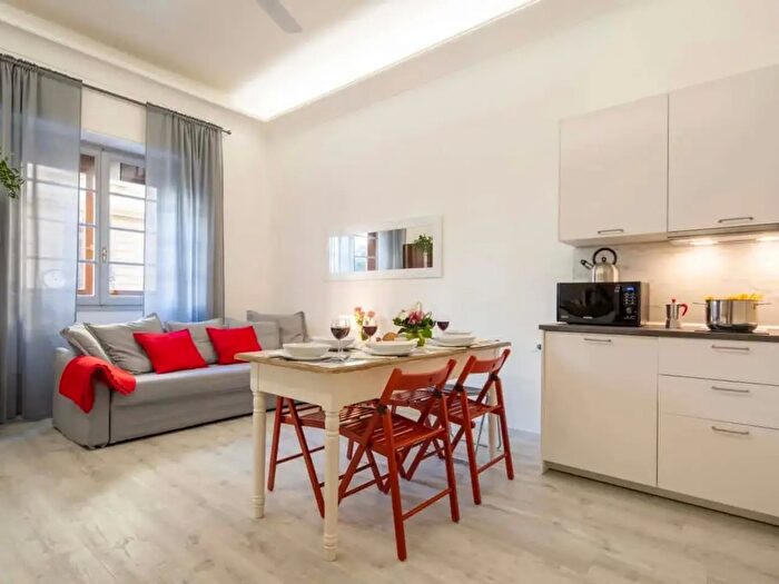 Appartamento monolocale in affitto in Via Fiume, Firenze