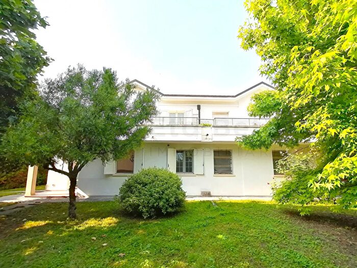 Casa con 5 locali in vendita in Via delle Granze, Padova