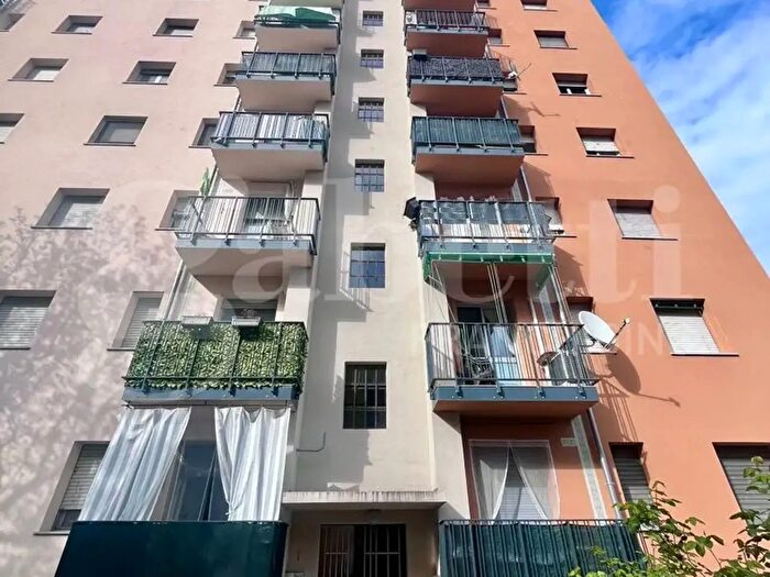 Appartamento trilocale in vendita in Via Ginestre, Rozzano