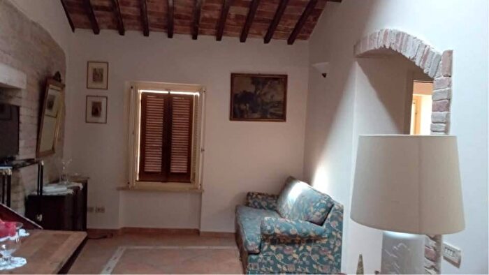 Appartamento con 6 locali in affitto in Via Guglielmo Oberdan, Centro Storico, Perugia