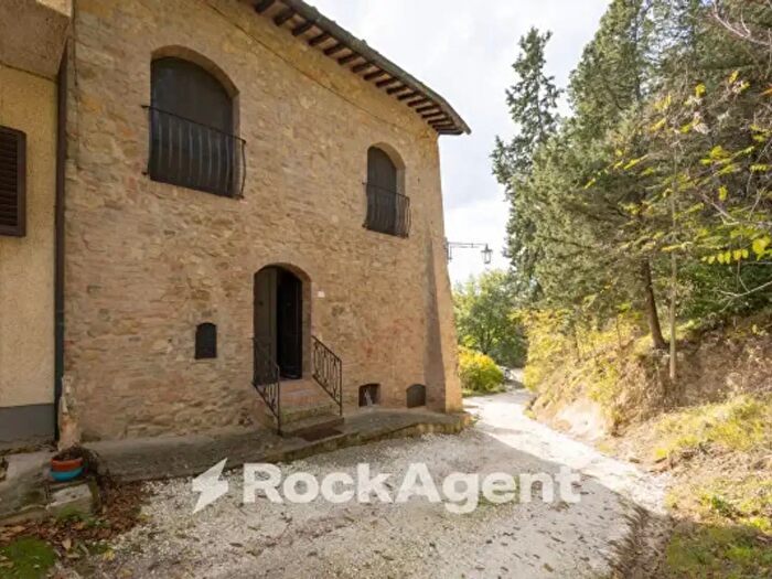 Casa con 6 locali in vendita in Strada Comunale di Catignano, Gambassi Terme