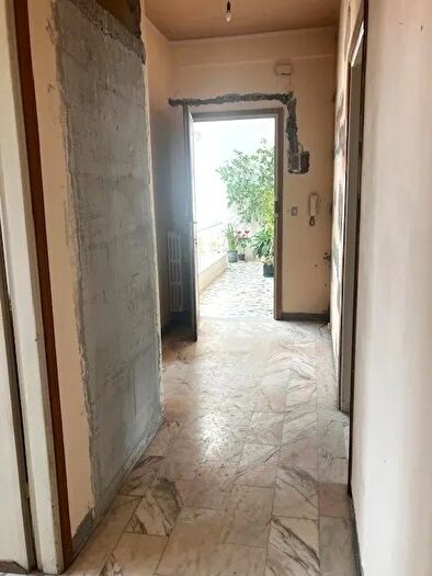 Appartamento con 5 locali in vendita in Via Diano Calderina, Imperia