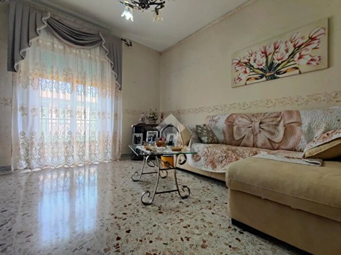 Appartamento quadrilocale in vendita in Via Villagrazia, Palermo