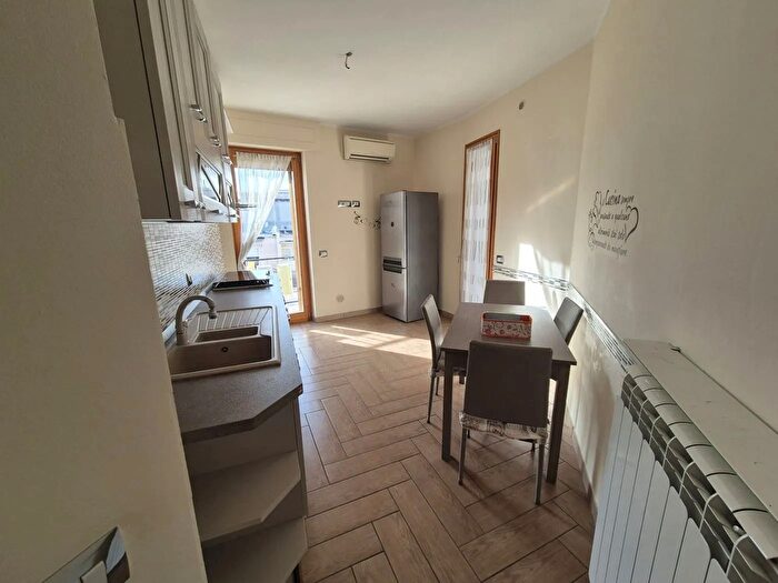 Appartamento quadrilocale in vendita in Piazza Volturno, Grosseto