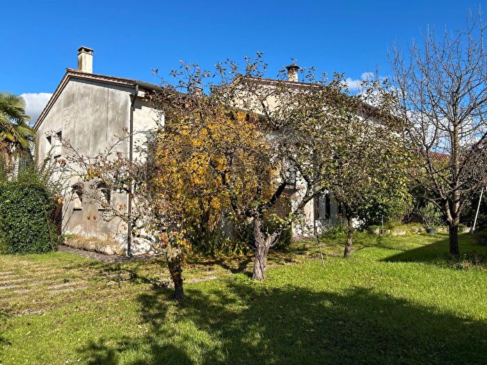Casa con 10 locali in vendita in Via San Martino, San Biagio Di Callalta