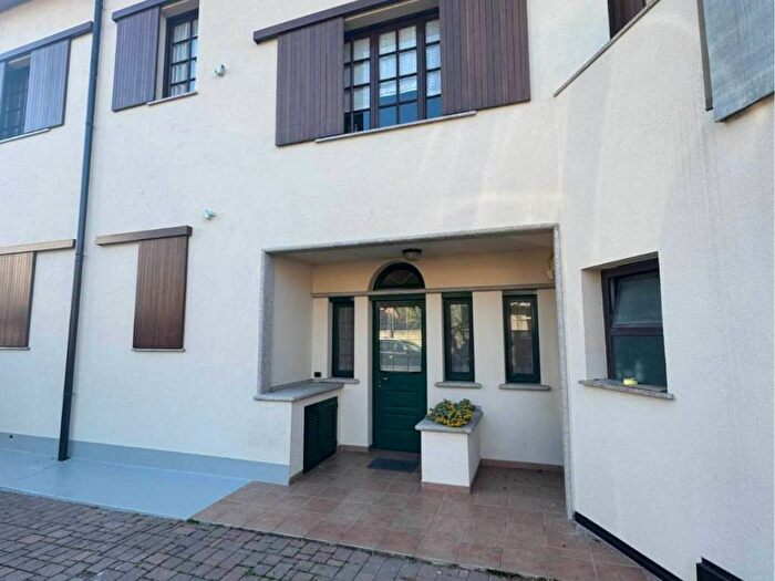 Appartamento bilocale in affitto in via della Pace, Centro, Lainate