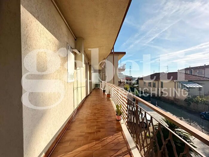Appartamento bilocale in affitto in Via San Francesco, Taggia