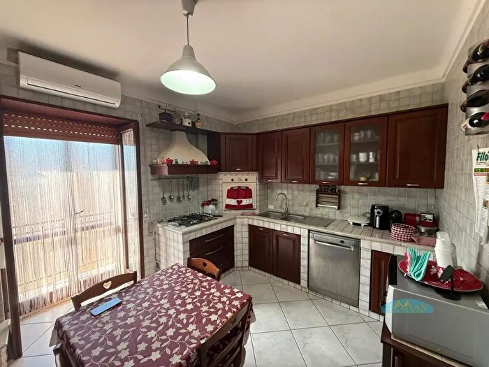 Appartamento con 5 locali in vendita in Via Neviera, Ceglie Messapica