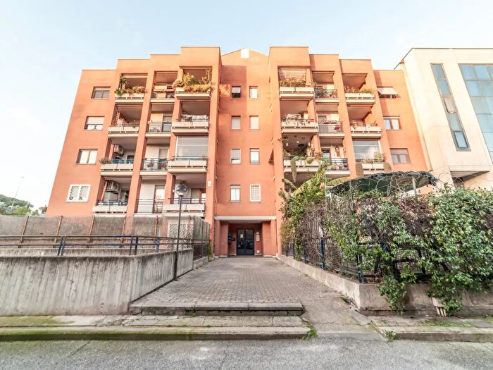 Appartamento quadrilocale in vendita in Vicolo dAste, Roma