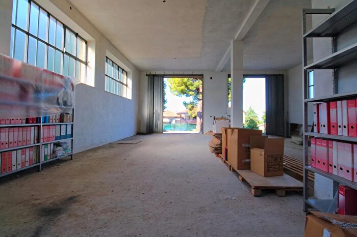 Appartamento in vendita in Via degli Alpini, Recanati