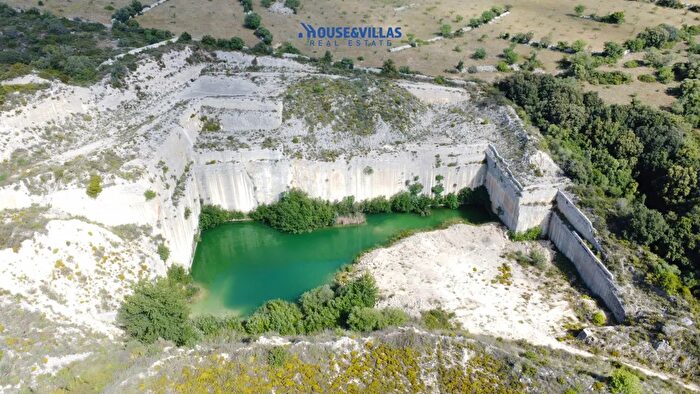 Casa bilocale in vendita in Contrada Porcari, Noto