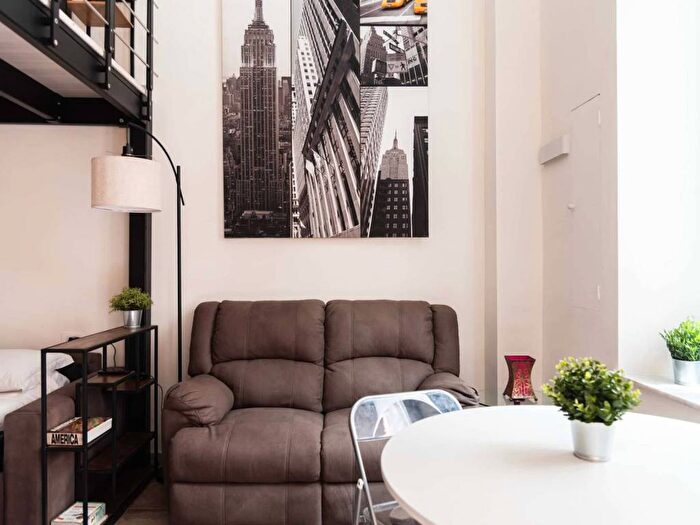 Appartamento in affitto in Via Antonio Tolomeo Trivulzio, Gambara, Milano