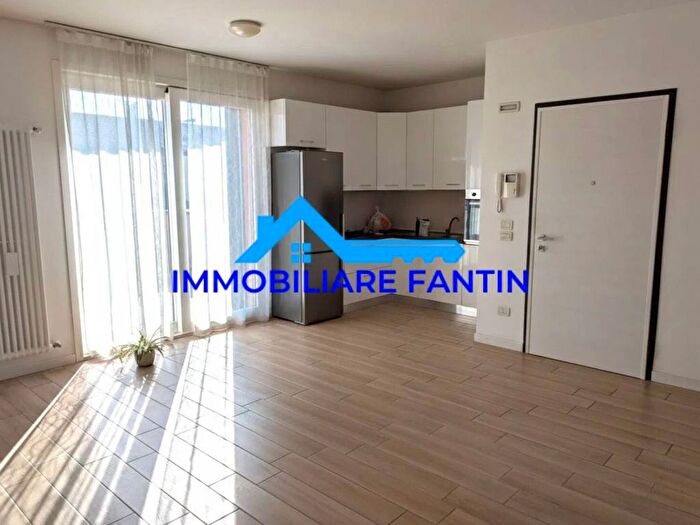 Appartamento trilocale in affitto in Via San Zeno, San Zeno, Treviso