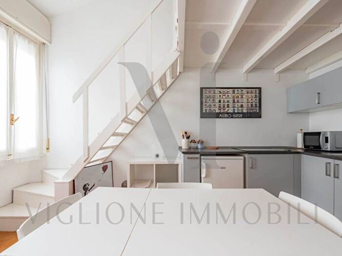 Appartamento bilocale in affitto in Via Cerva, Borgogna Largo Augusto, Milano
