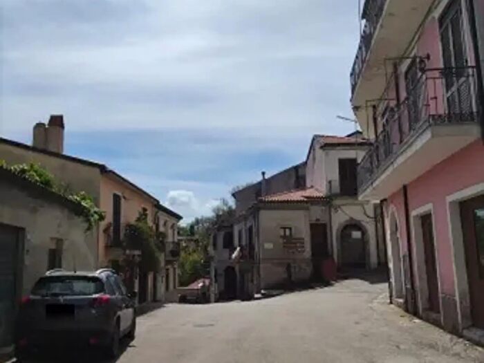 Casa quadrilocale in vendita in Via Guglielmo Marconi, Trecchina