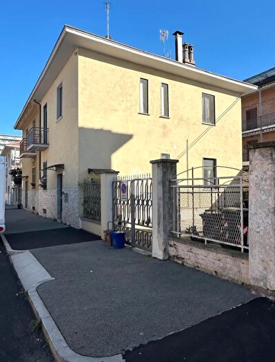 Appartamento trilocale in vendita in Via Fulvio Croce, Torino