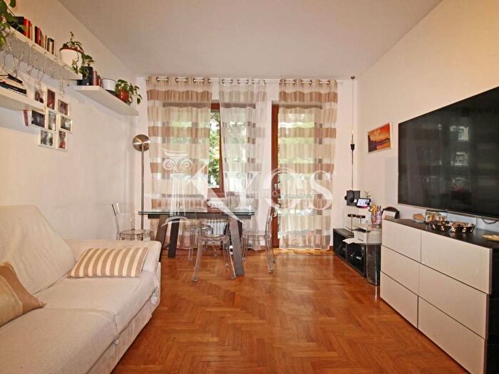 Appartamento trilocale in affitto in Via Grancini, Pagano, Milano