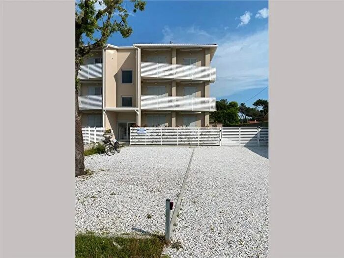 Appartamento in vendita in Montignoso