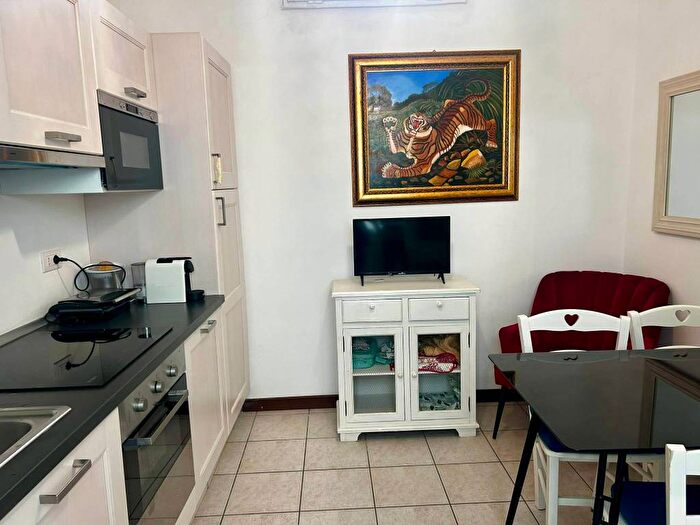 Appartamento quadrilocale in affitto in Via Giuseppe Mazzini, Centro, Forte dei Marmi