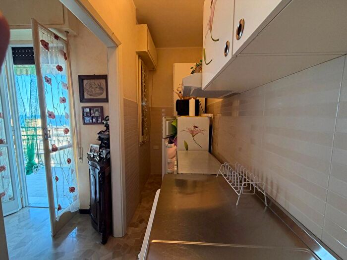 Appartamento trilocale in vendita in Corso Europa, Borghetto Santo Spirito