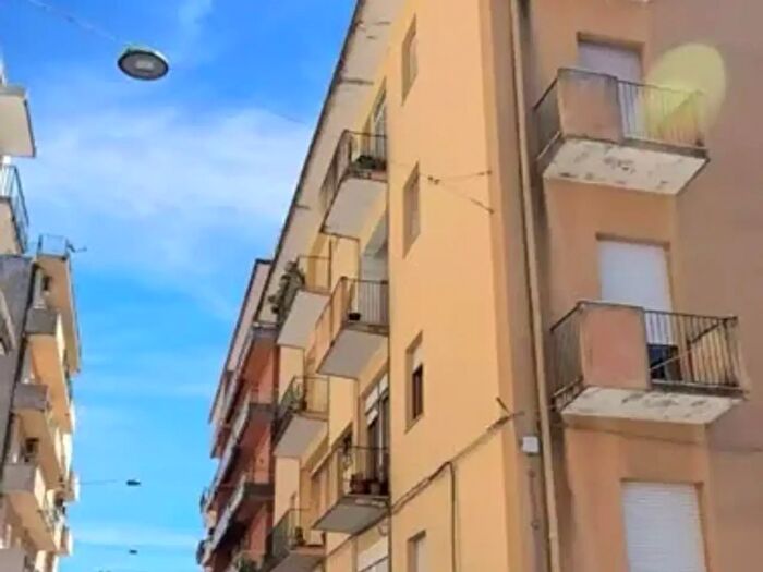 Appartamento quadrilocale in vendita in Via Francesco Crispi, Catanzaro