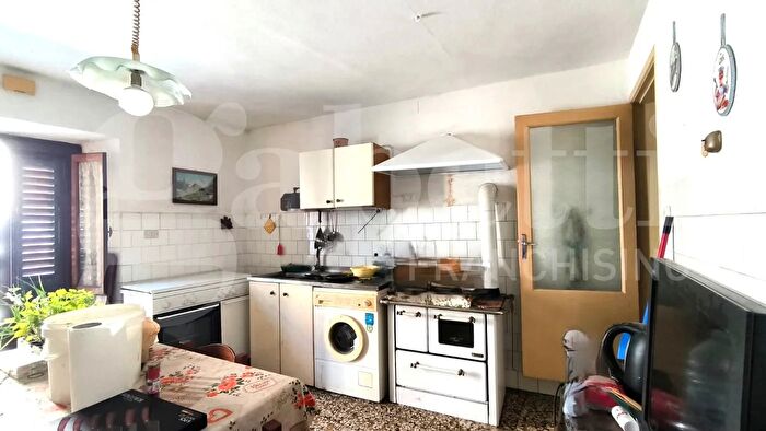 Appartamento quadrilocale in vendita in Via del Poggio, Scansano