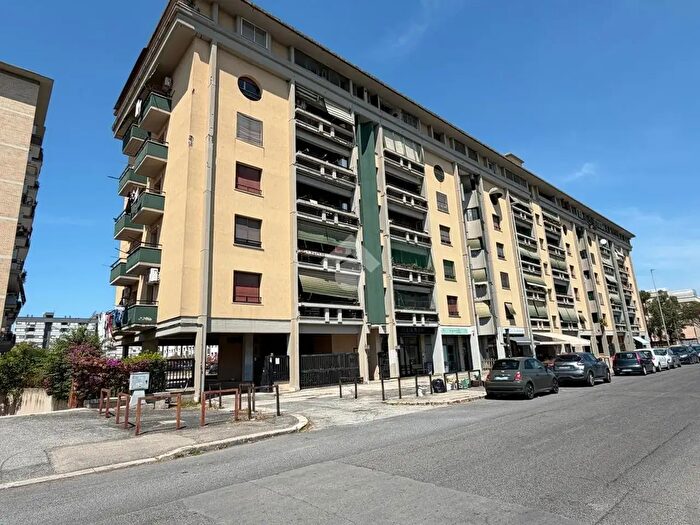 Appartamento trilocale in vendita in Via Sezze, Latina