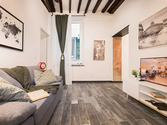 Appartamento quadrilocale in vendita in Vico Malatti, Genova