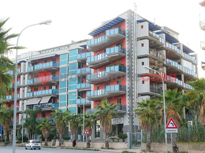 Appartamento trilocale in vendita in Via Maio Mariano, Milazzo