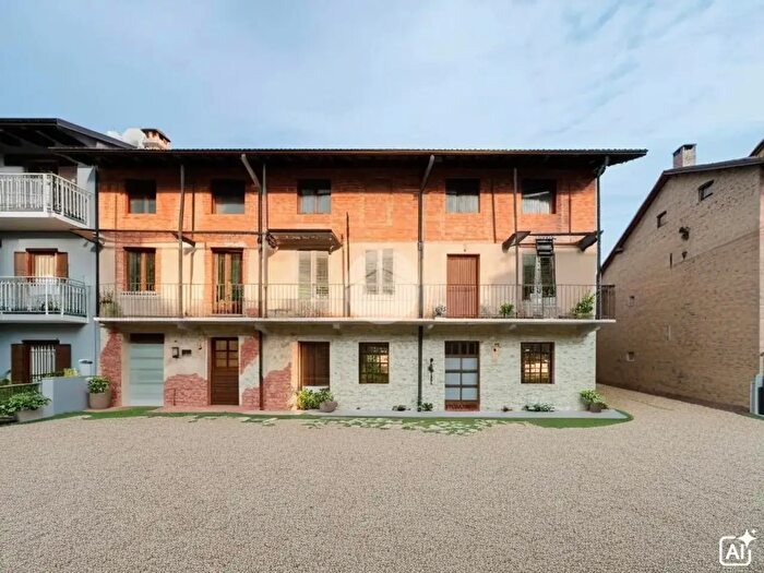 Casa con 5 locali in vendita in Strada Buretta, Corio