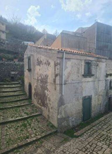 Casa in affitto in Via Gracco, Buccheri