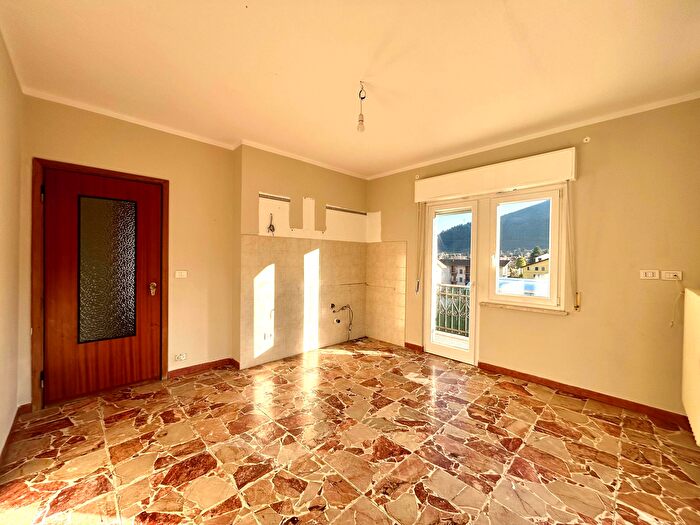 Appartamento con 5 locali in vendita in Via Lepetit, Garessio