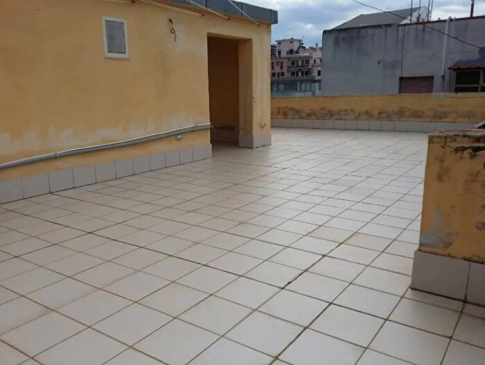 Appartamento con 10 locali in affitto in Reggio Calabria